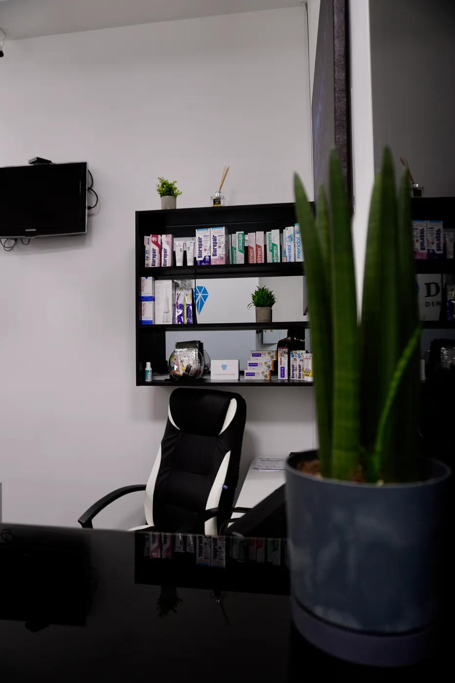 Клініка Diamond Dental Clinic